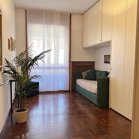 Emeraldway - Bellissimo Appartamento In Zona Sempione-Tre Torri Mediolan Zewnętrze zdjęcie