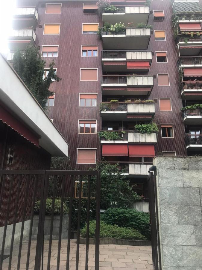 Emeraldway - Bellissimo Appartamento In Zona Sempione-Tre Torri Mediolan Zewnętrze zdjęcie