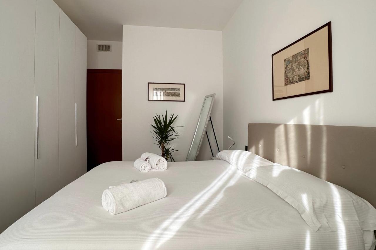 Emeraldway - Bellissimo Appartamento In Zona Sempione-Tre Torri Mediolan Zewnętrze zdjęcie